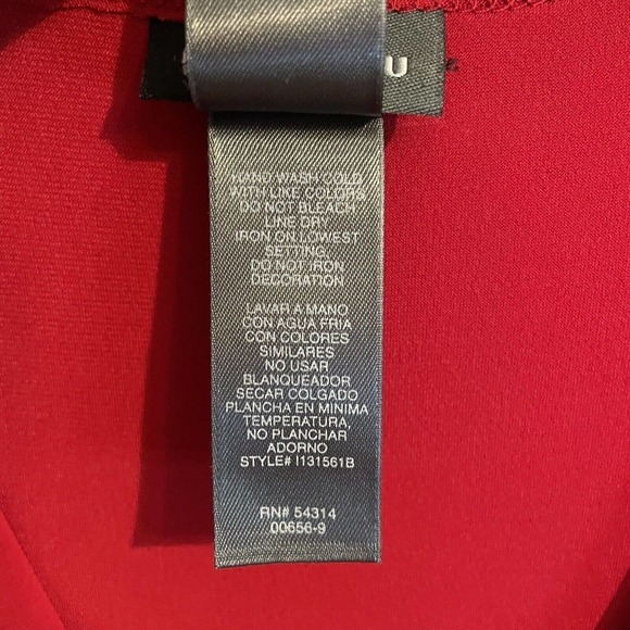 Bisou Bisou Dress Women Size 8 Red Cap Sleeves Fit n Flare Rhinestones V… - Picture 8 of 8